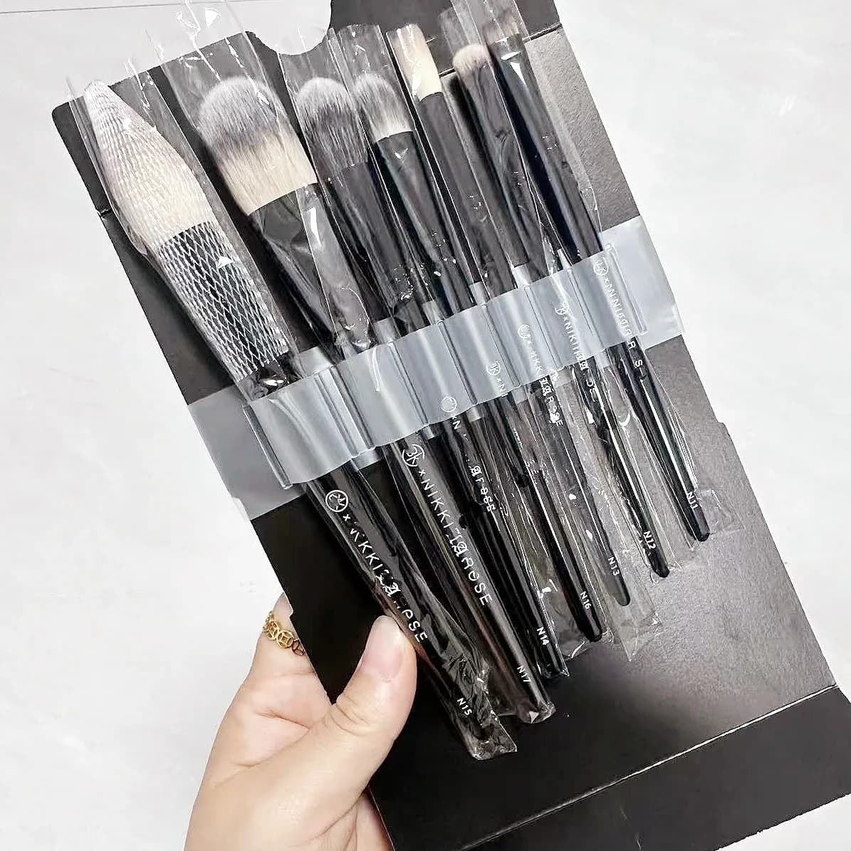 مجموعة فرش مكياج BKNikki Pro Artist 7 قطع، فرش احترافية للوجه والبودرة والبلاش
