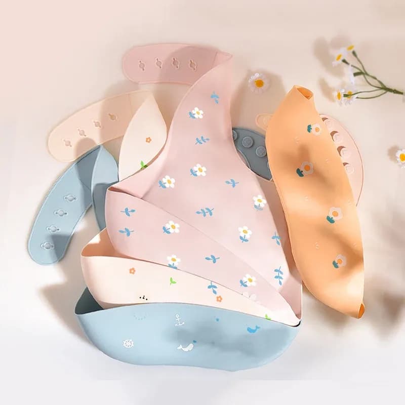 INS Baby Bibs BPA الحرة مقاوم للماء لينة سيليكون اللعاب الصلبة يقطر الموز مريلة