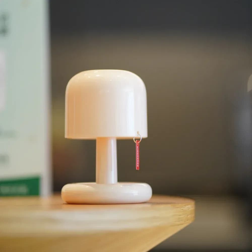 مصباح طاولة صغير إبداعي لسطح المكتب لغروب الشمس قابل لإعادة الشحن عبر USB على