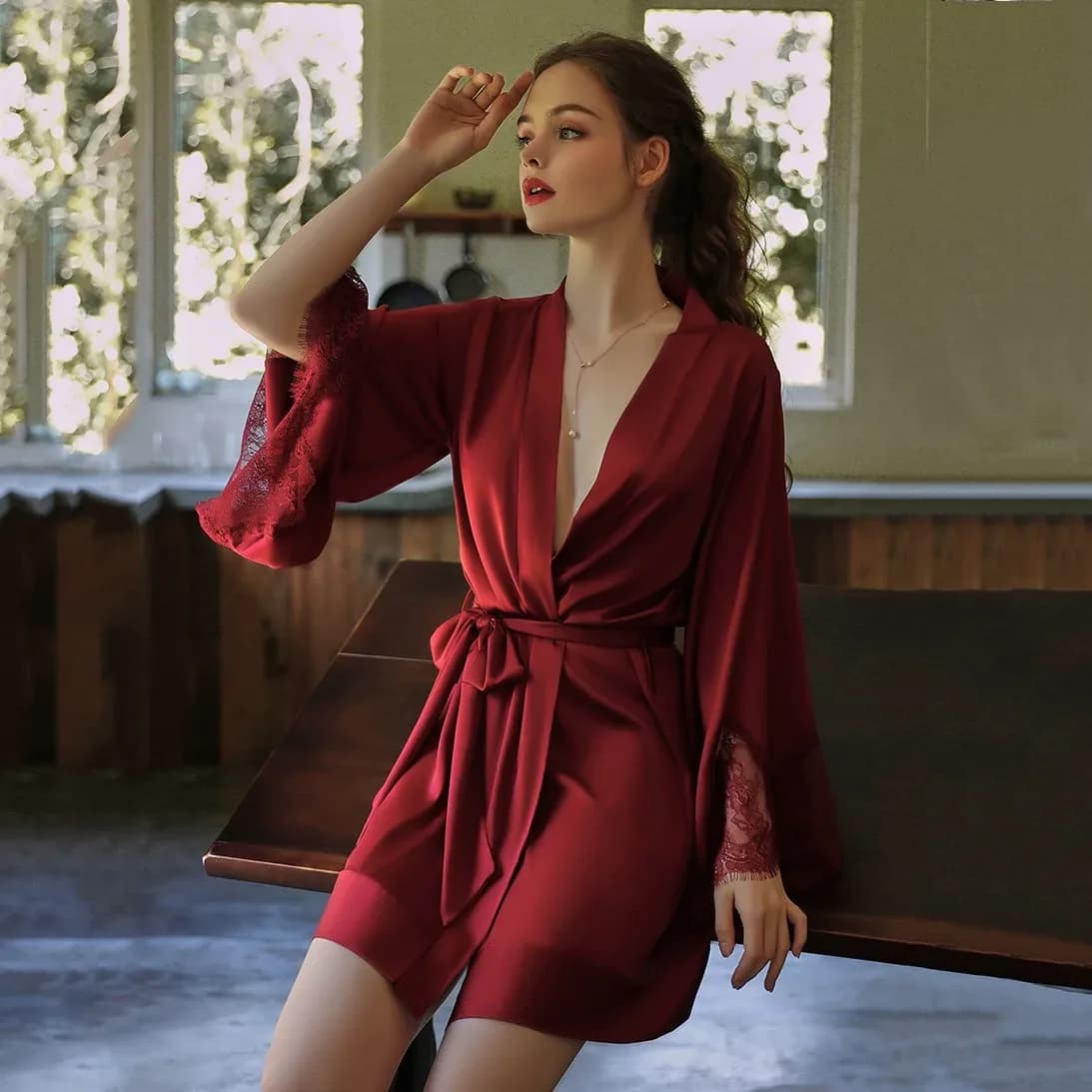 رداء مثير مع الدانتيل الساتان المرأة ثوب النوم كيمونو Bathrobe ثوب النوم الوردي